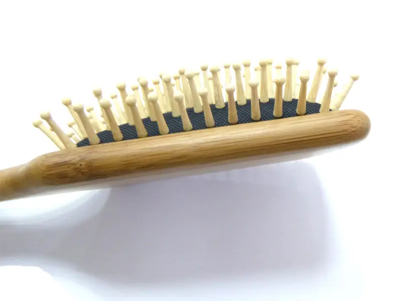 ব্যাম্বু ডিট্যাংলিং হেয়ার ব্রাশ