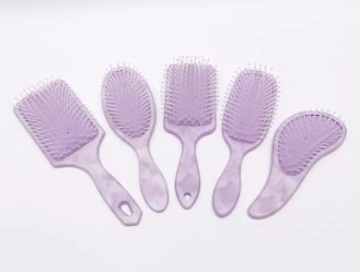 একটি চুলের ব্রাশ সেট ঝরানো বা ঝরানো bristles প্রবণ কিনা তা কিভাবে বলতে?